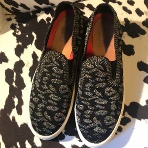 SKECHERS 10